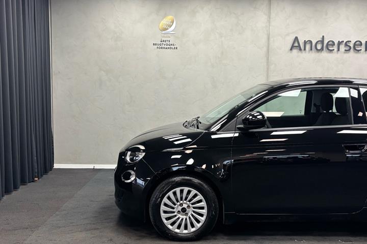 Sort Fiat 500e fra 2023