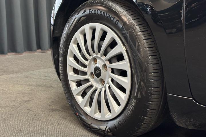 Sort Fiat 500e fra 2023