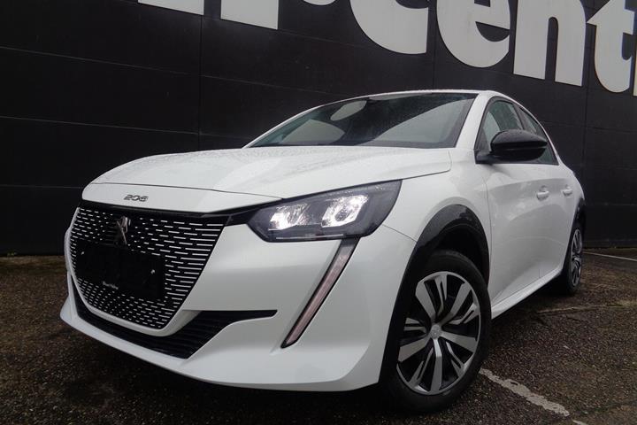 Hvid Peugeot e-208 fra 2023