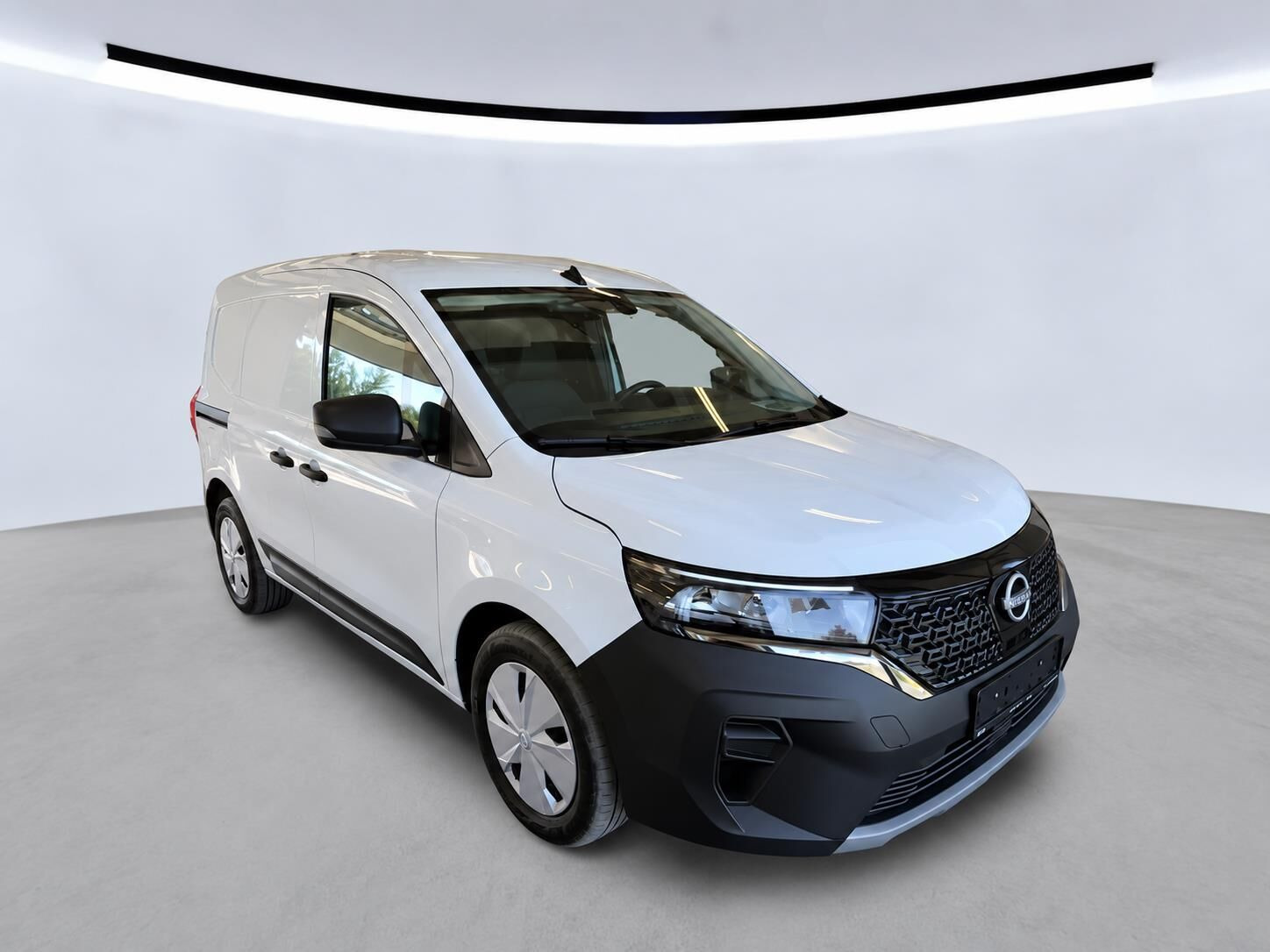 Hvid Nissan Townstar fra 2023