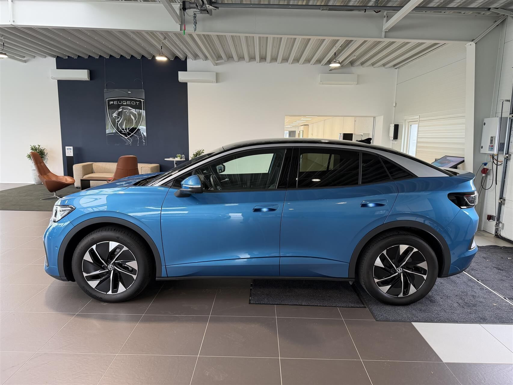 Blå VW Volkswagen ID.5 Style Plus Pro fra 2025