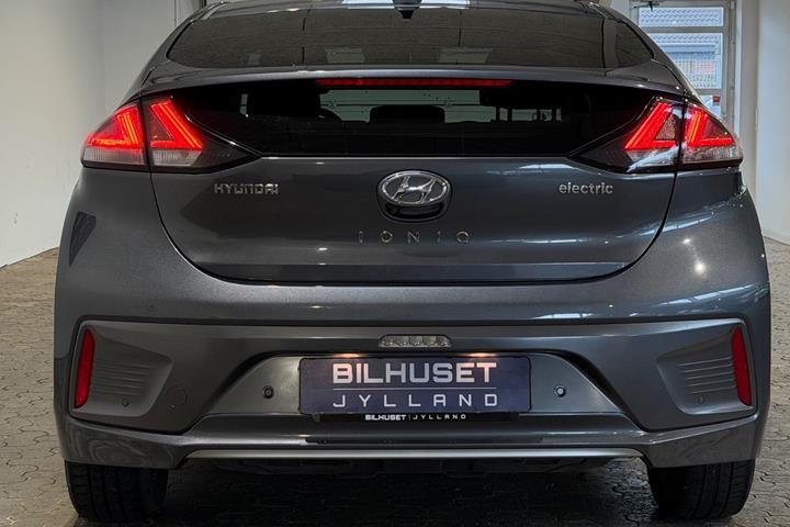 Grå Hyundai Ioniq fra 2020
