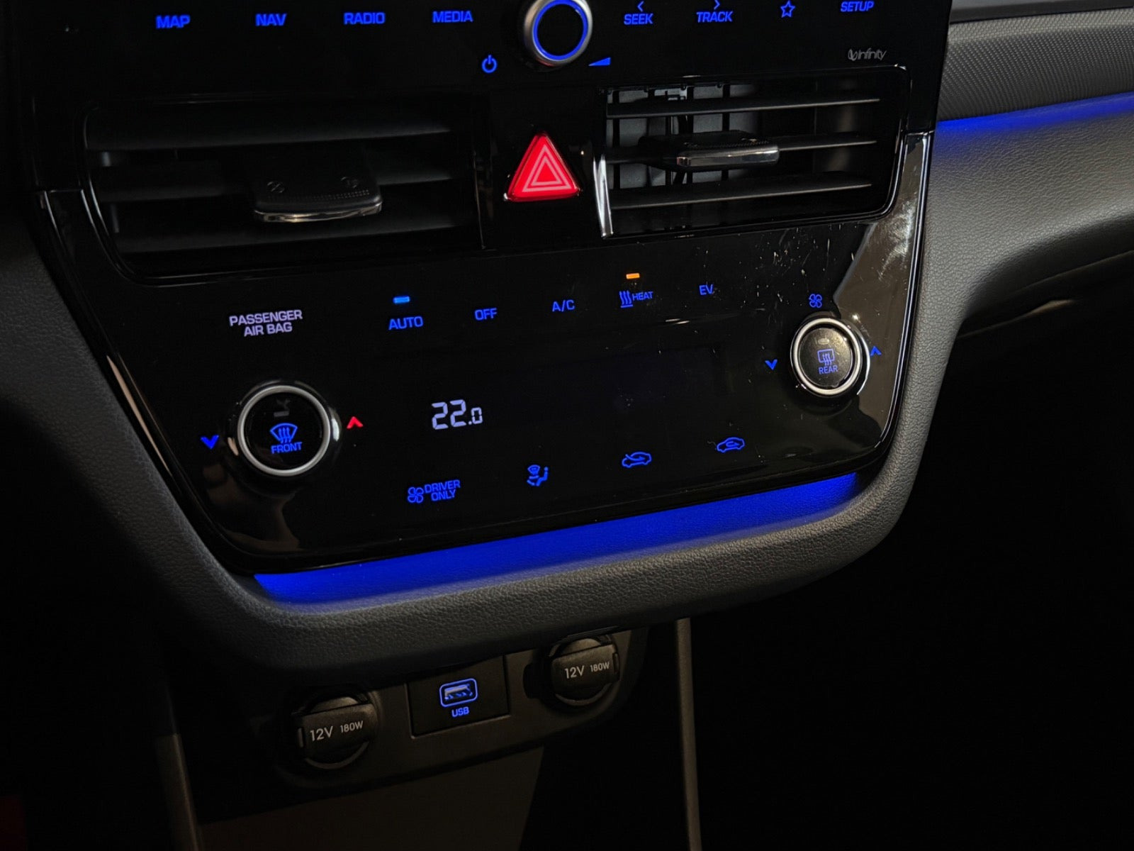 Grå Hyundai Ioniq fra 2020