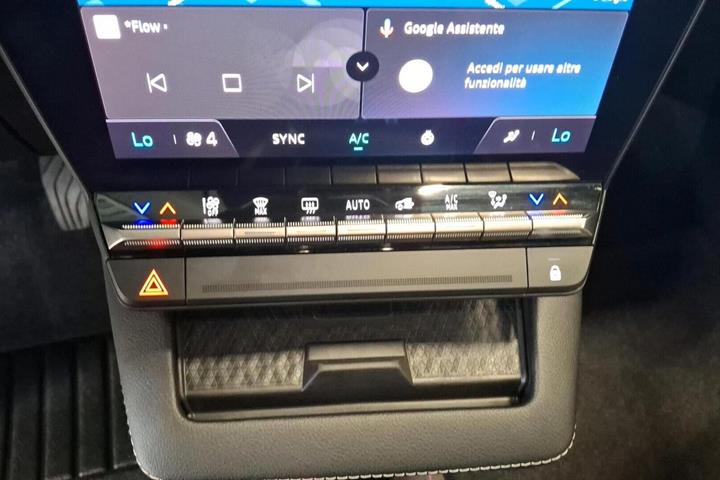 Hvid Renault Megane E-Tech fra 2023