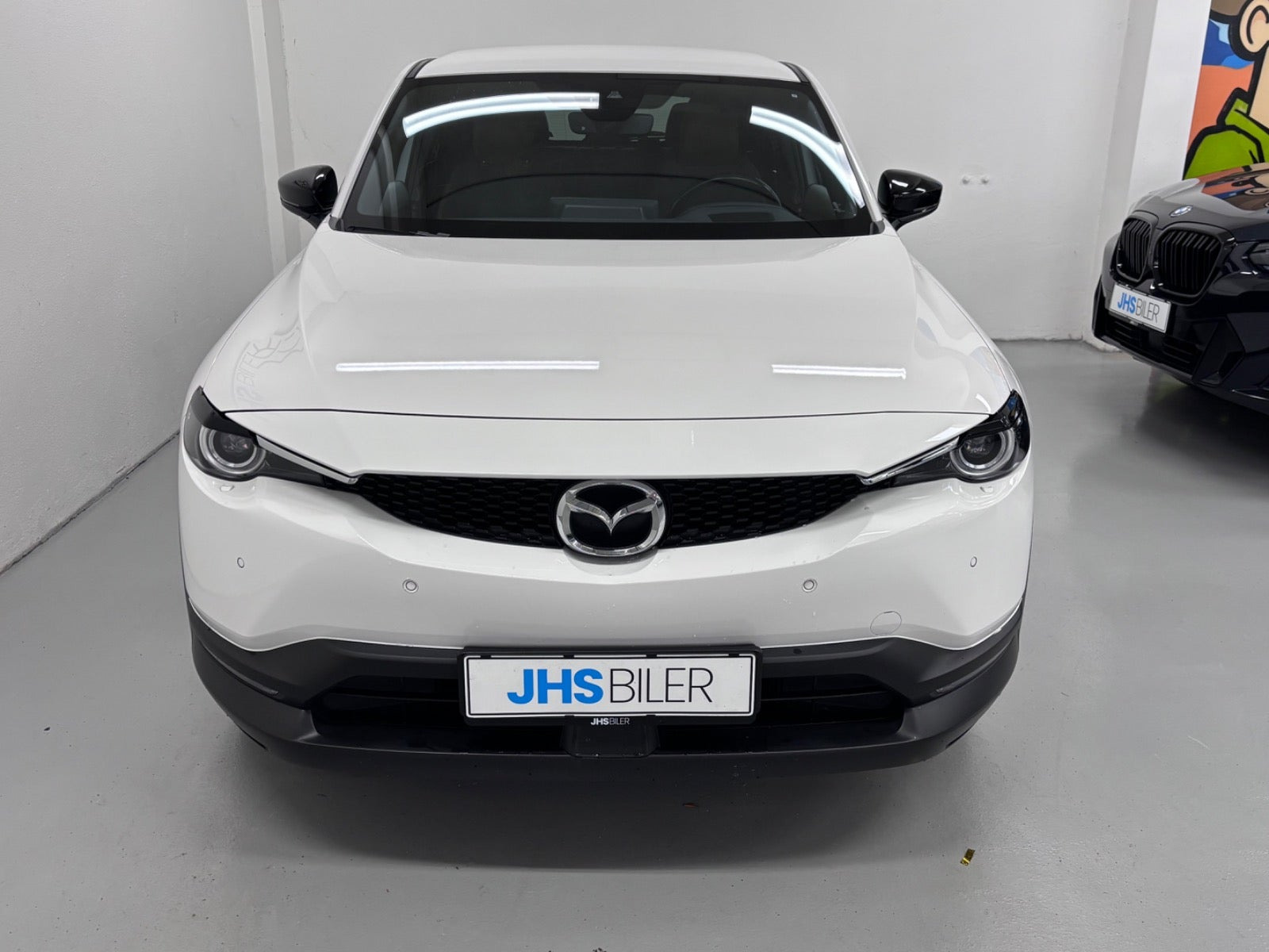 Hvid Mazda MX-30 fra 2023