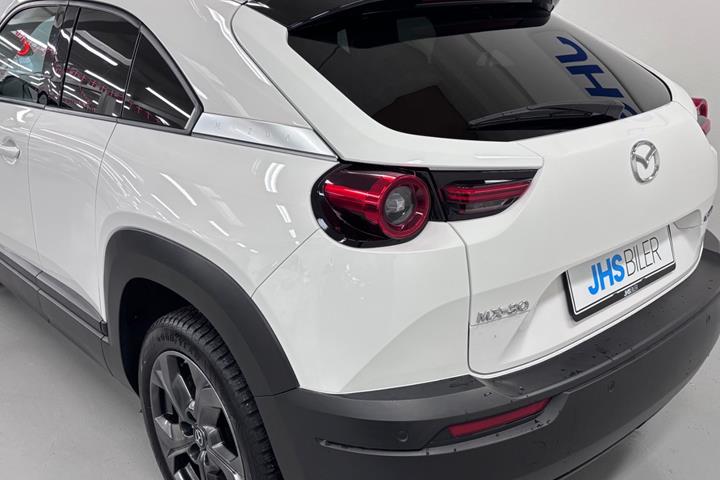 Hvid Mazda MX-30 fra 2023