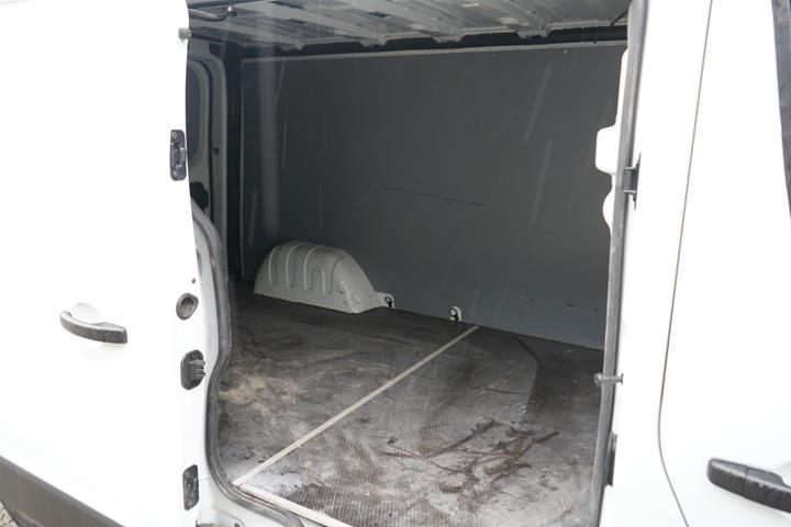 Hvid Renault Trafic T29 fra 2018