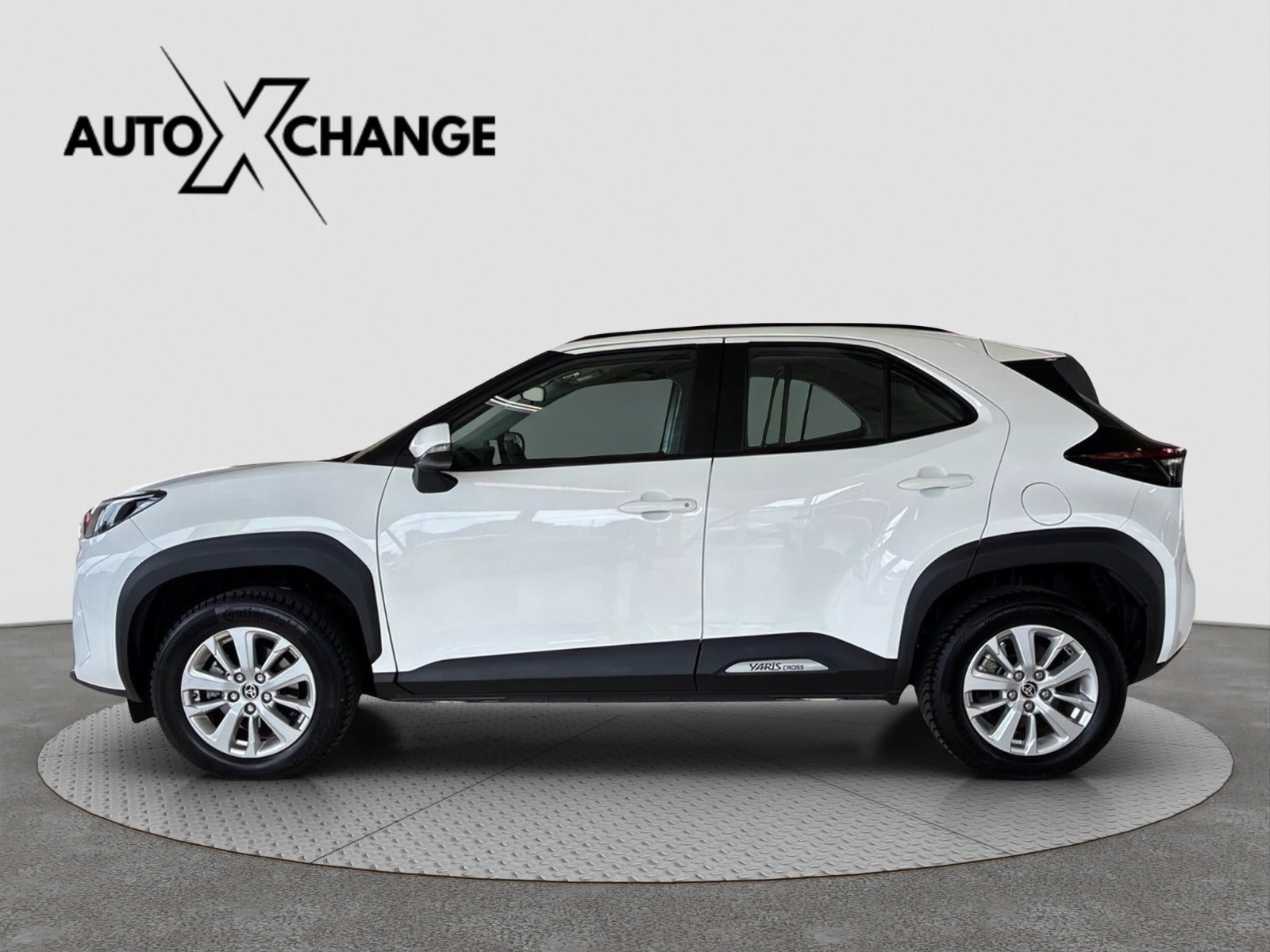 Hvid Toyota Yaris Cross fra 2024
