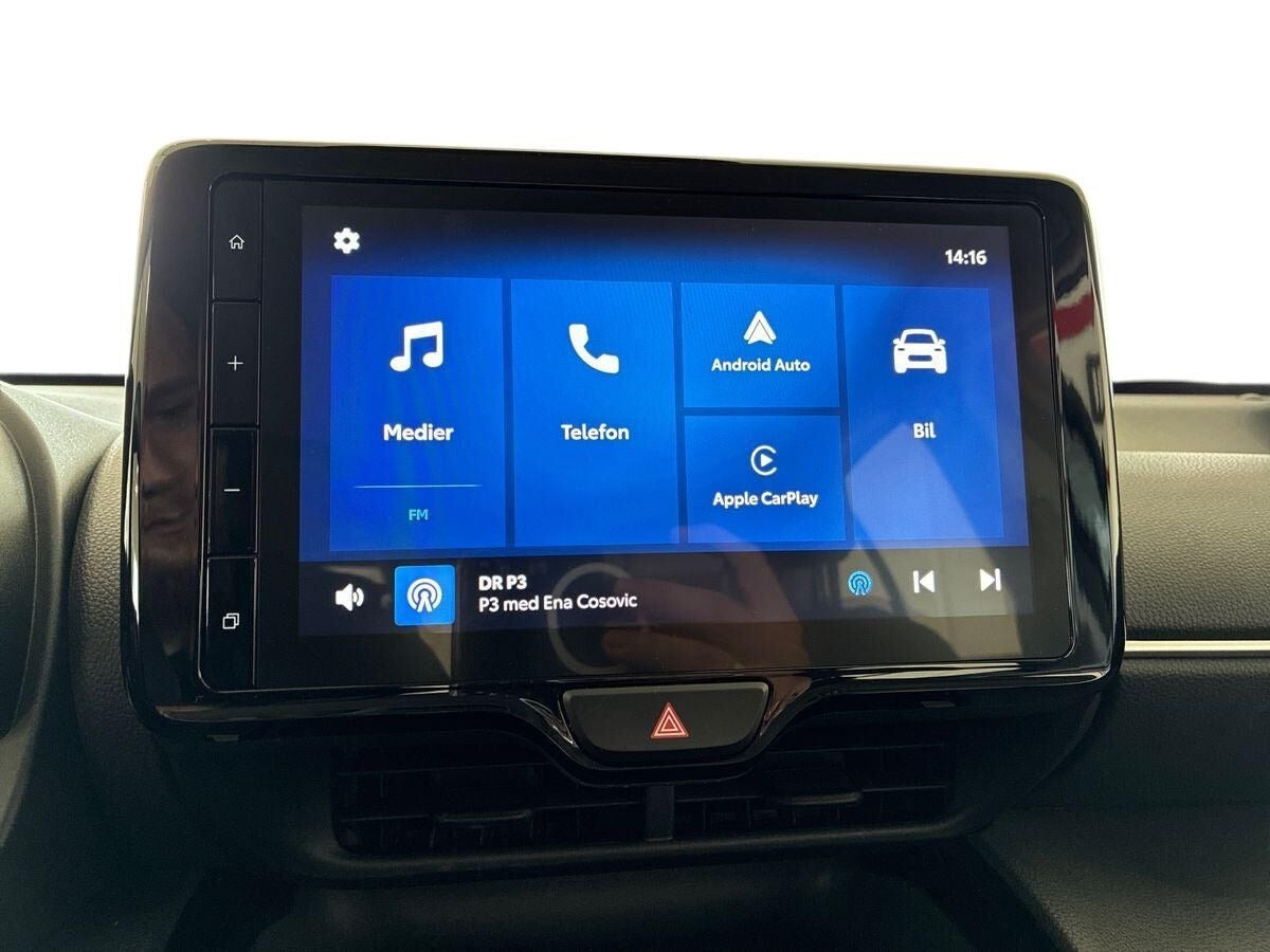 Hvid Toyota Yaris Cross fra 2024