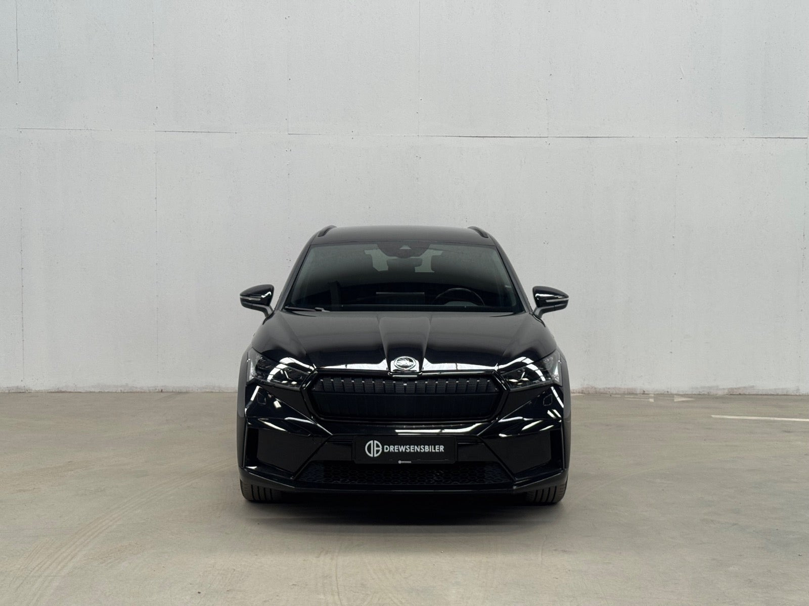 Sort Skoda Enyaq fra 2023