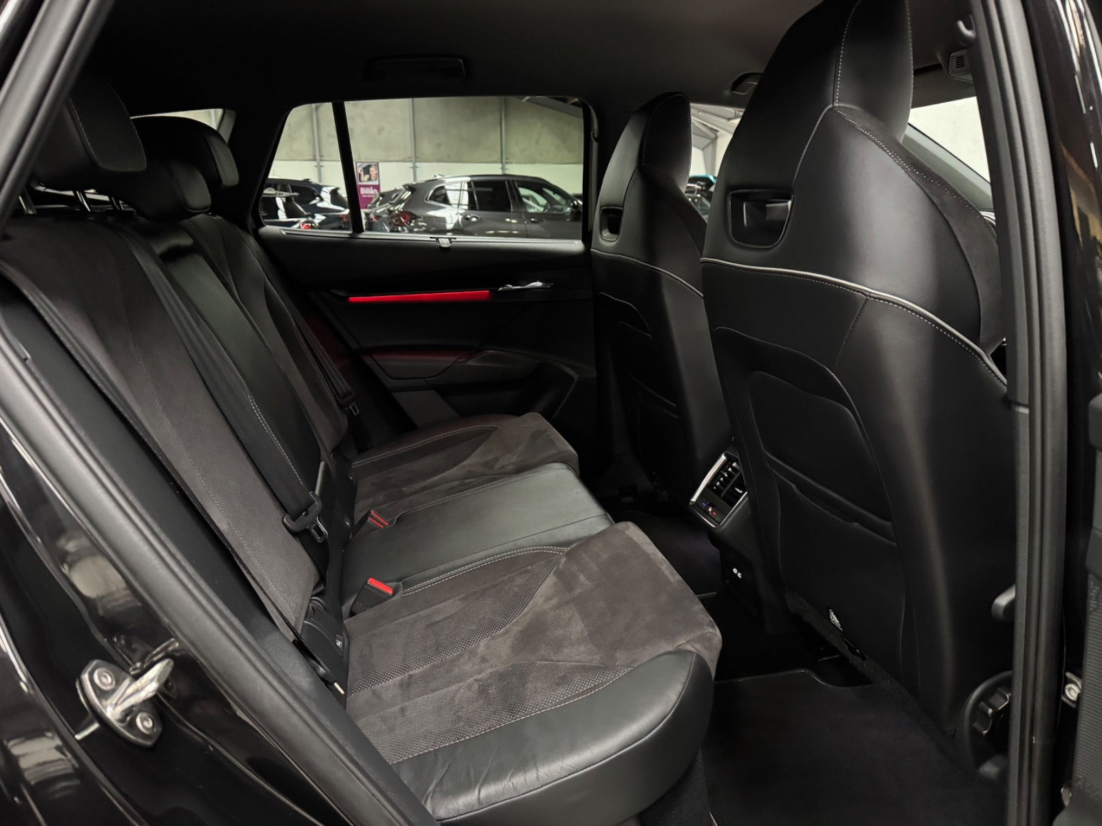 Sort Skoda Enyaq fra 2023