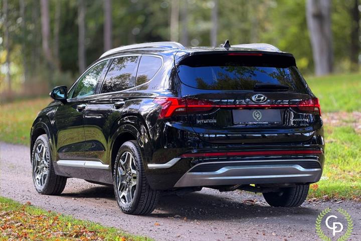 Sort Hyundai Santa Fe fra 2021