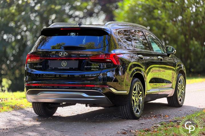Sort Hyundai Santa Fe fra 2021