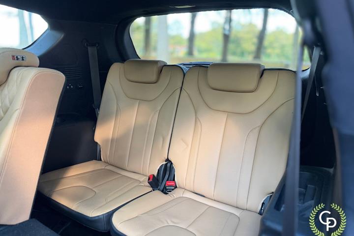 Sort Hyundai Santa Fe fra 2021