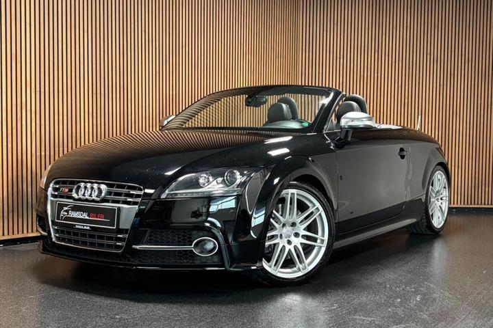 Sort Audi TTS fra 2013