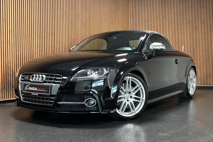 Sort Audi TTS fra 2013