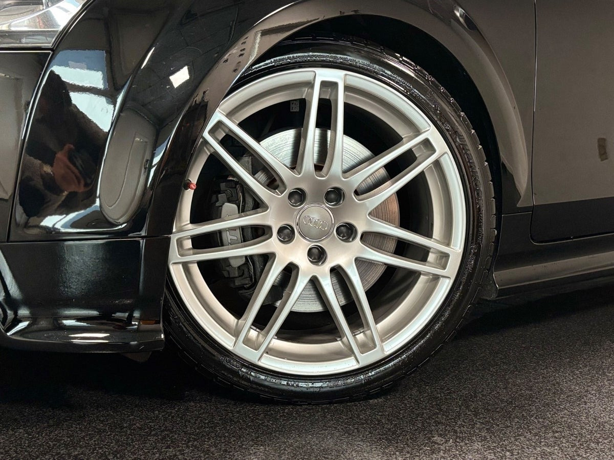 Sort Audi TTS fra 2013