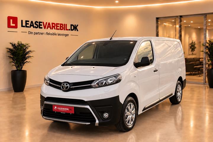 Hvid Toyota ProAce fra 2019