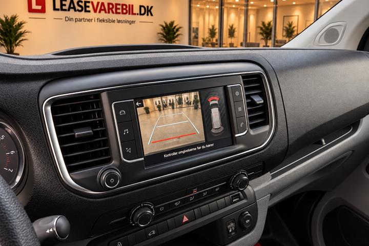 Hvid Toyota ProAce fra 2019