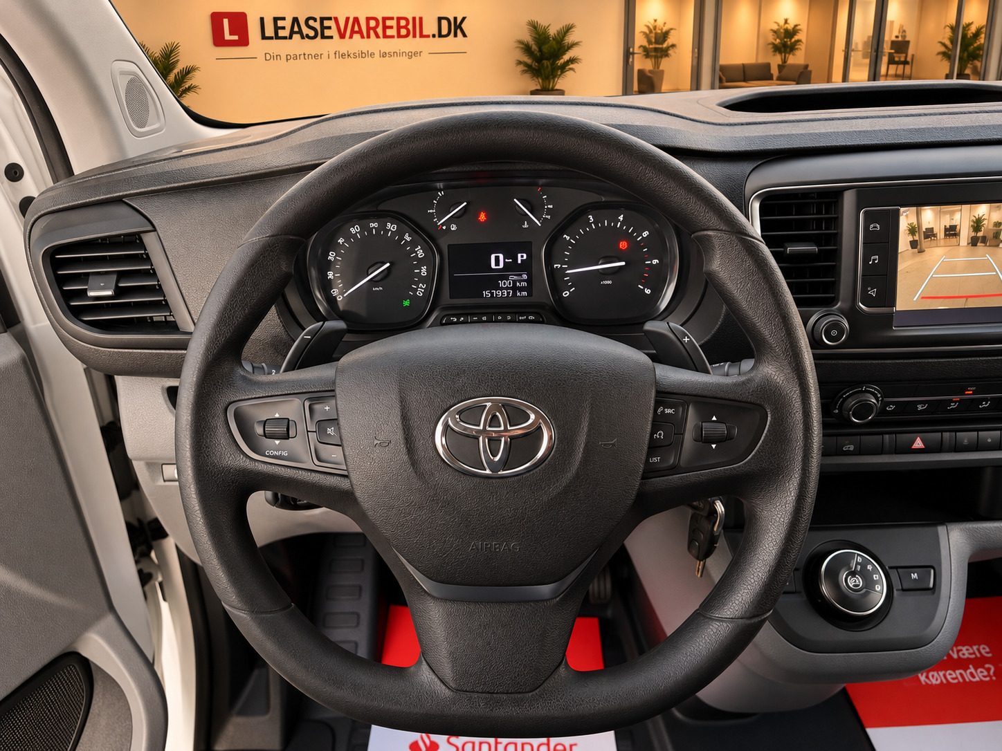 Hvid Toyota ProAce fra 2019