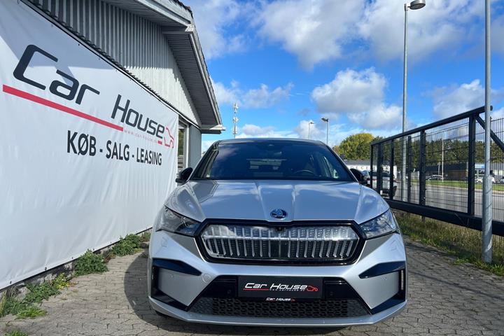 Sølv Skoda Enyaq fra 2024