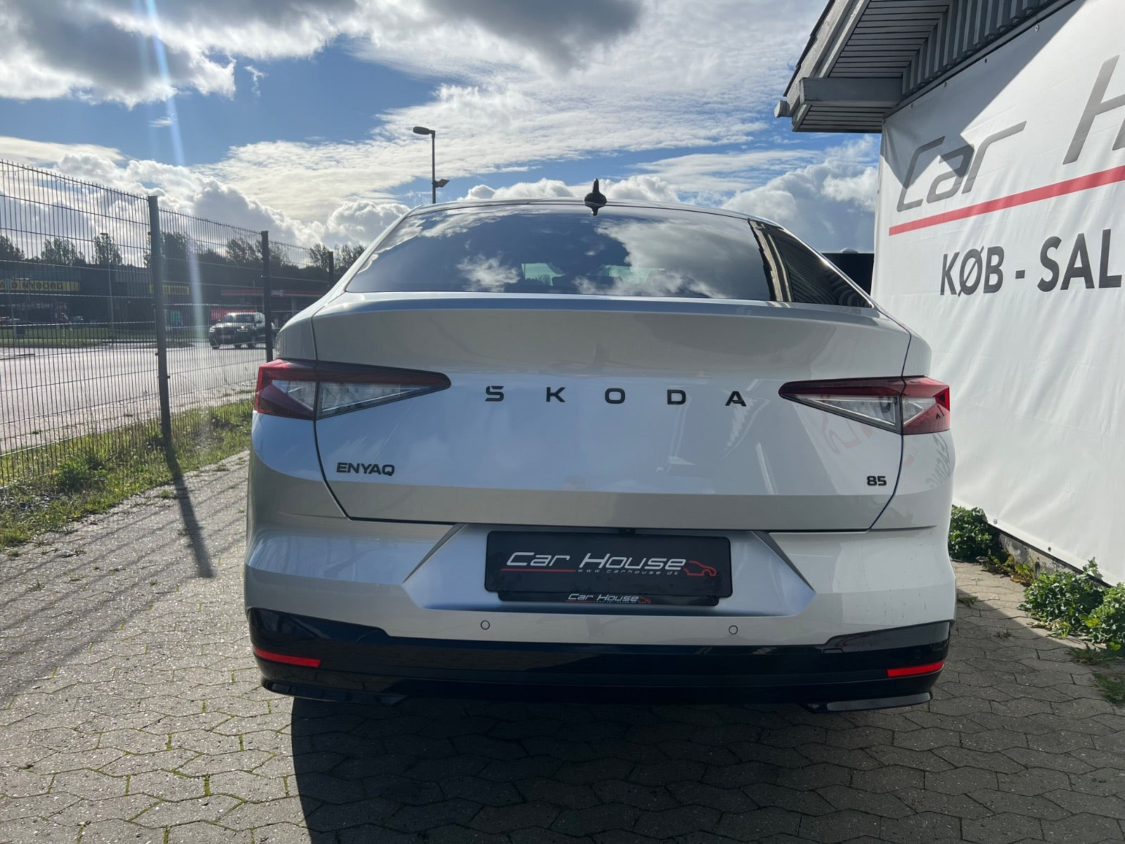 Sølv Skoda Enyaq fra 2024