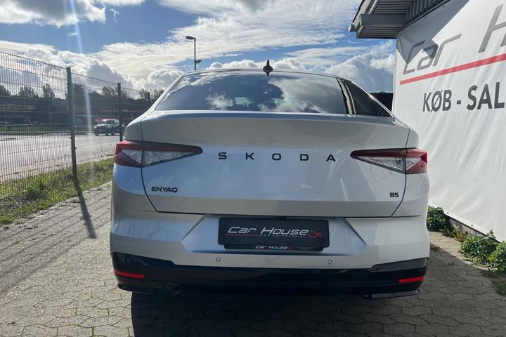 Sølv Skoda Enyaq fra 2024
