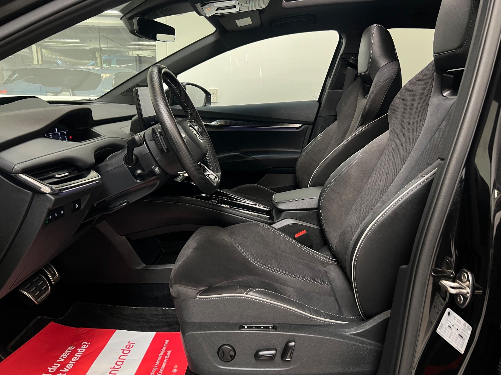 undefined Skoda Enyaq fra 2023