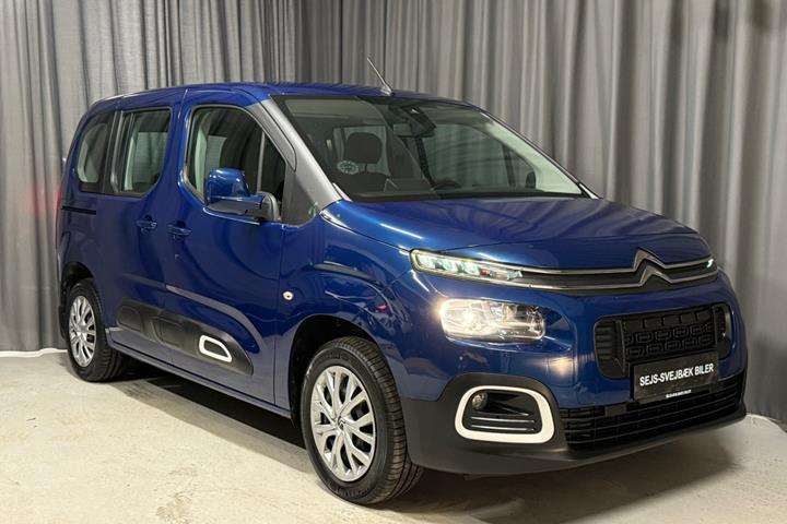 Blå Citroën Berlingo fra 2021