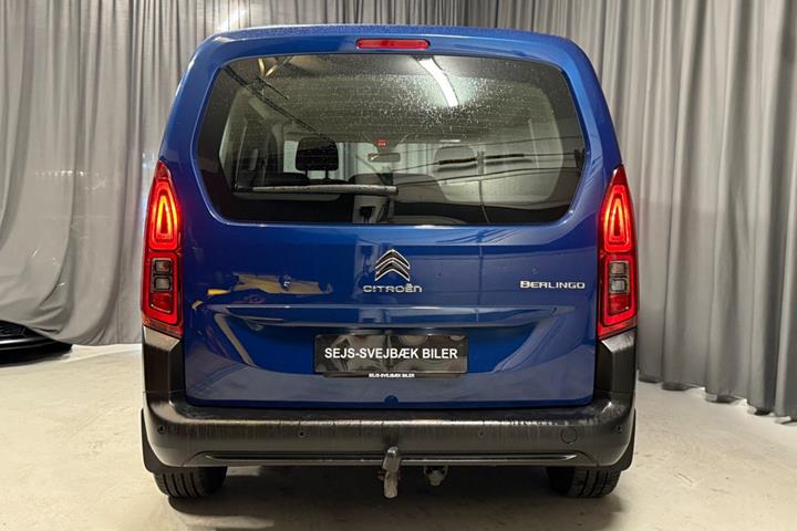 Blå Citroën Berlingo fra 2021