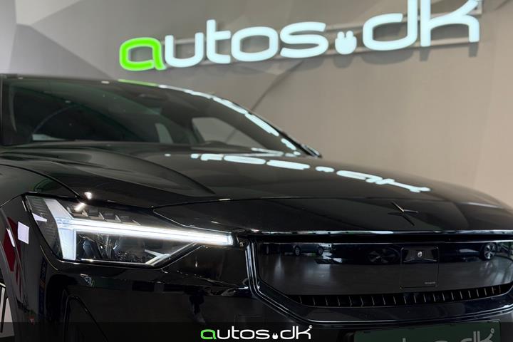 Sort Polestar 2 fra 2025