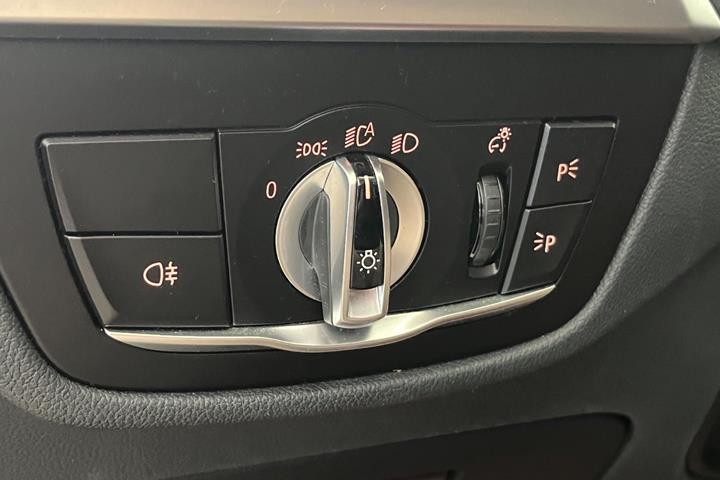 Hvid BMW iX3 fra 2021