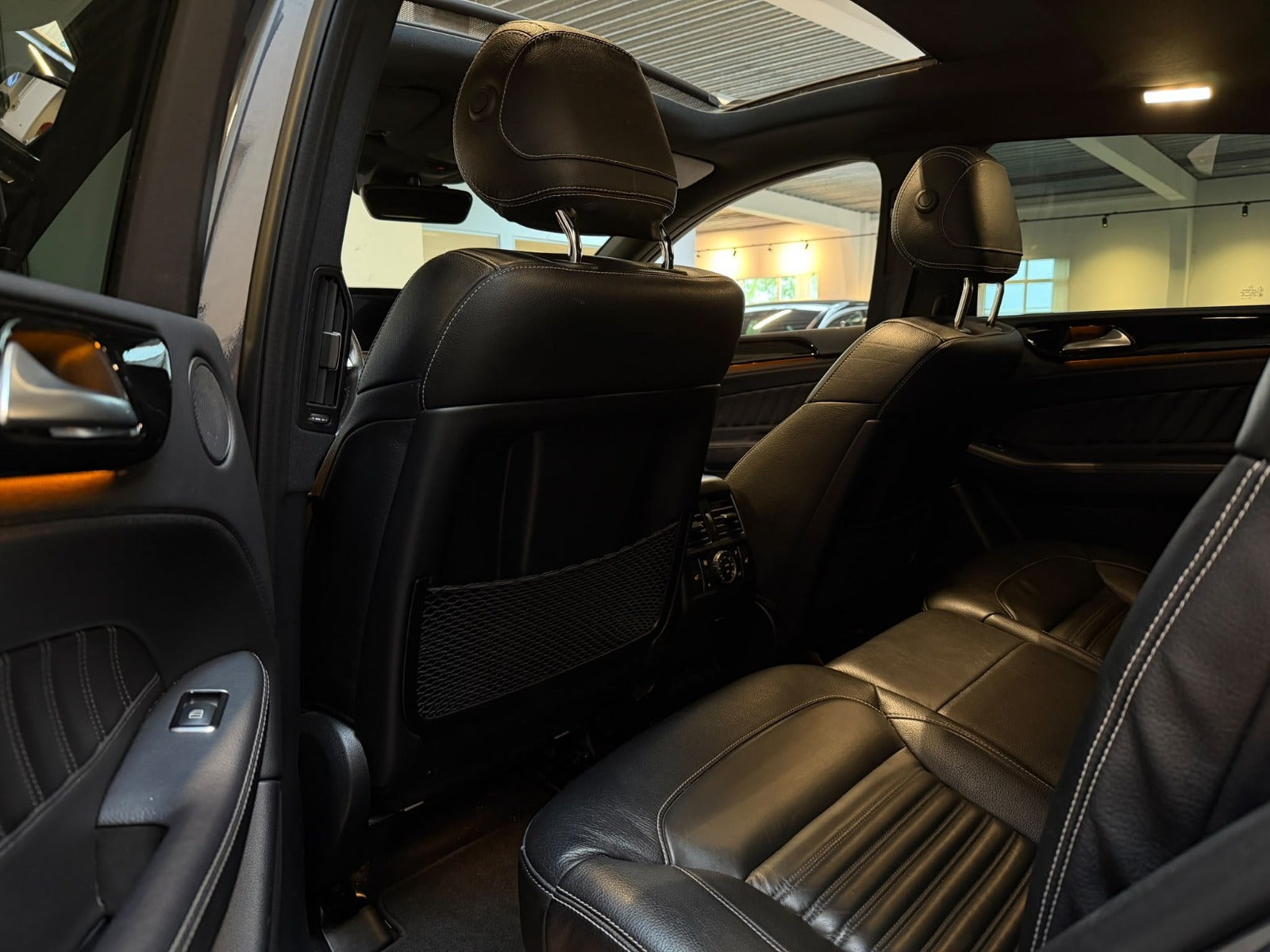 Grå Mercedes GLE350 d fra 2015