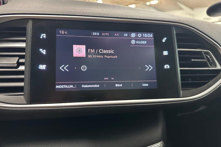 Blå Peugeot 308 fra 2020