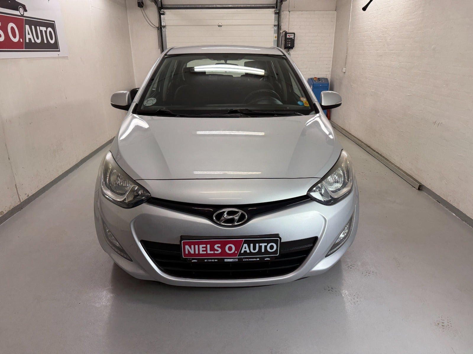 Sølv Hyundai i20 fra 2012