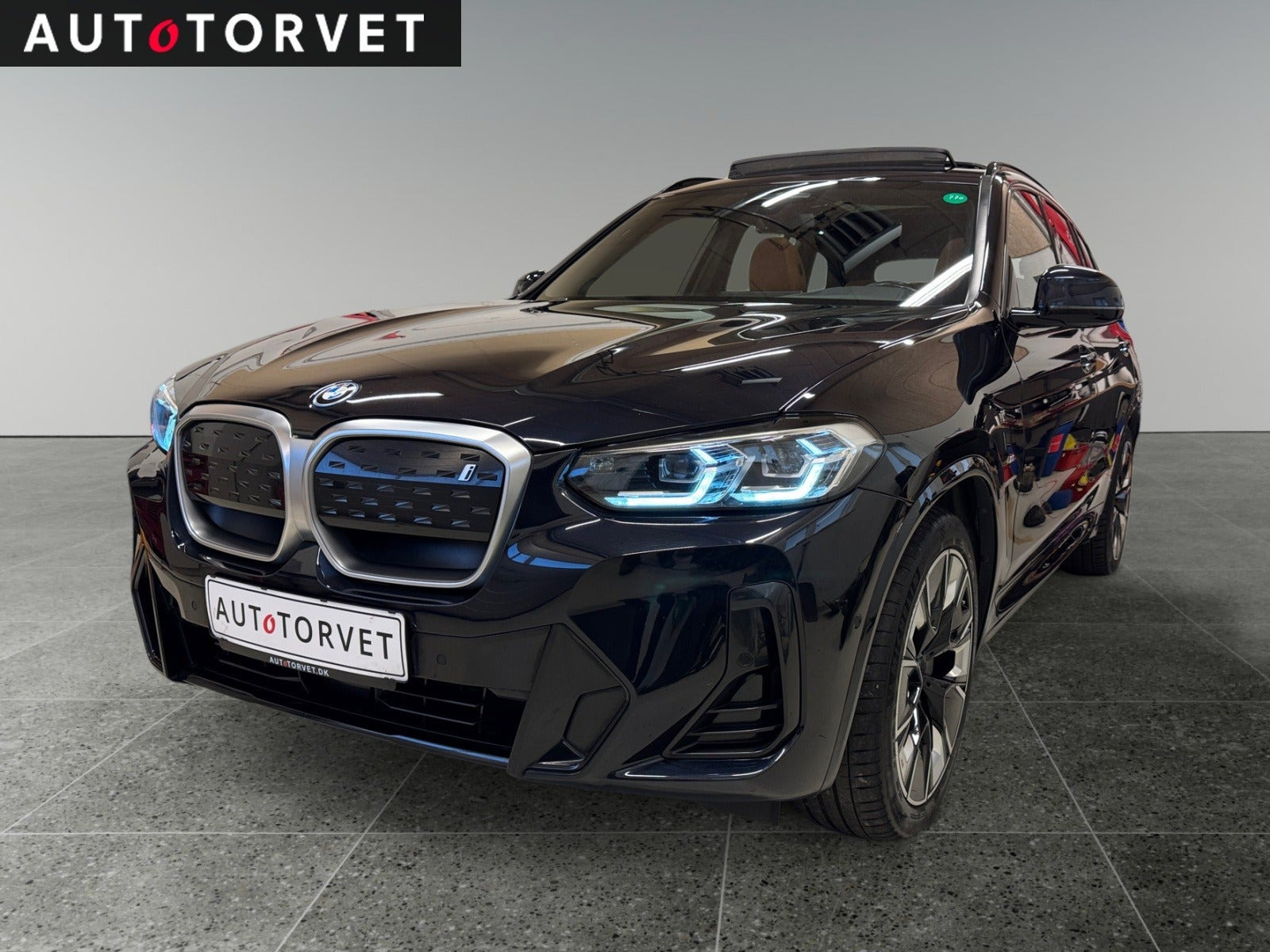 BMW iX3 Charged Plus M-Sport