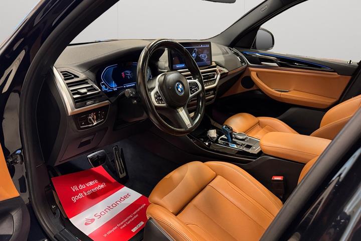 Sort BMW iX3 fra 2023