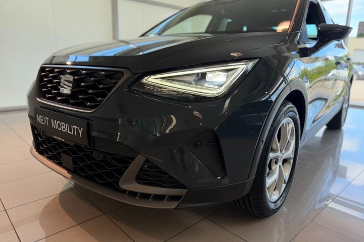 Blå Seat Arona fra 2025