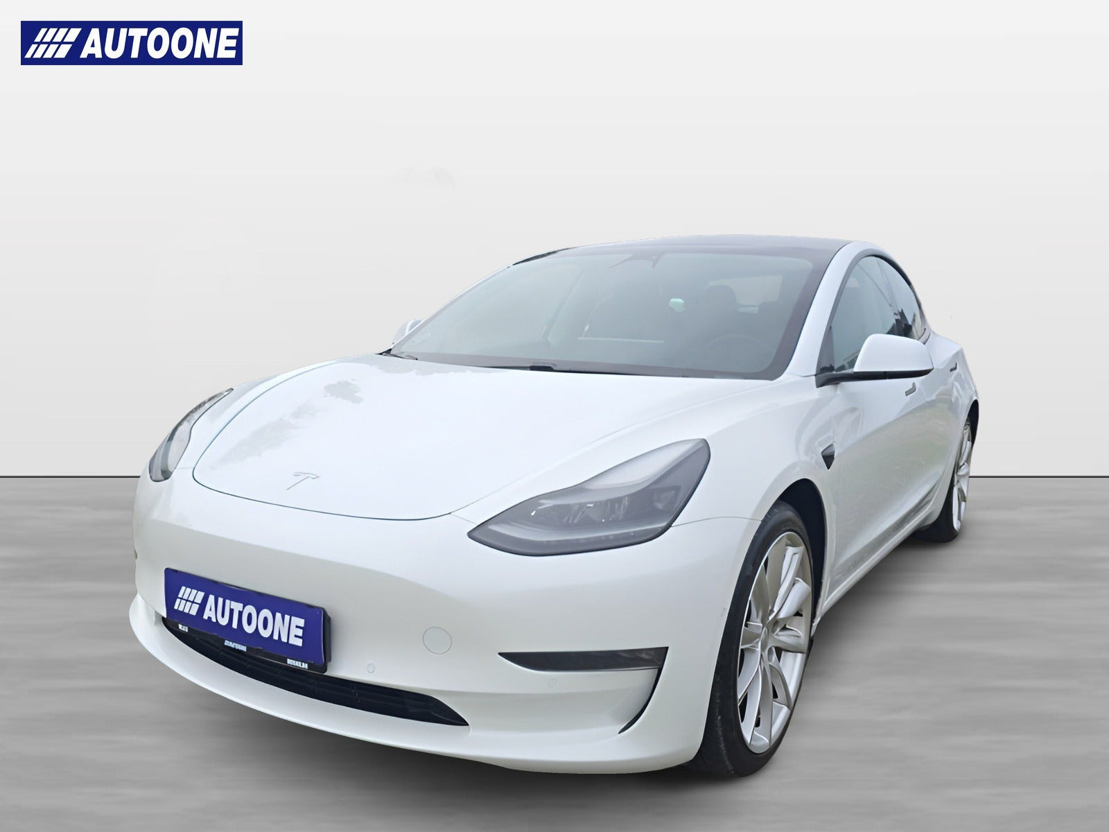 Tesla Model 3 Long Range AWD
