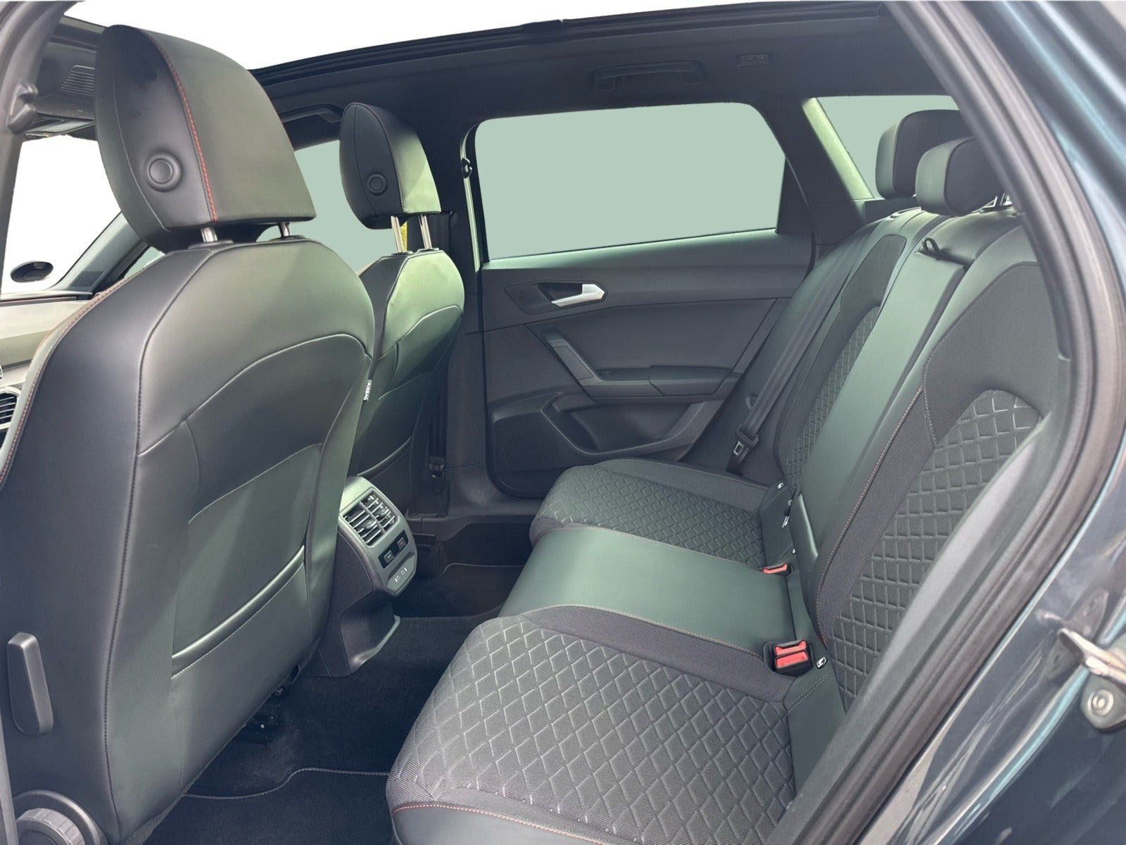 Grå Seat Leon fra 2021
