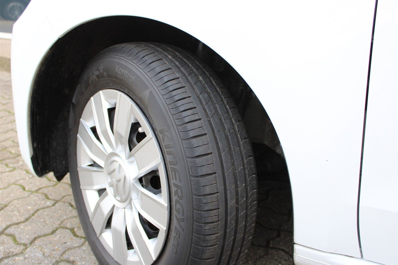 Hvid VW E-UP! fra 2021