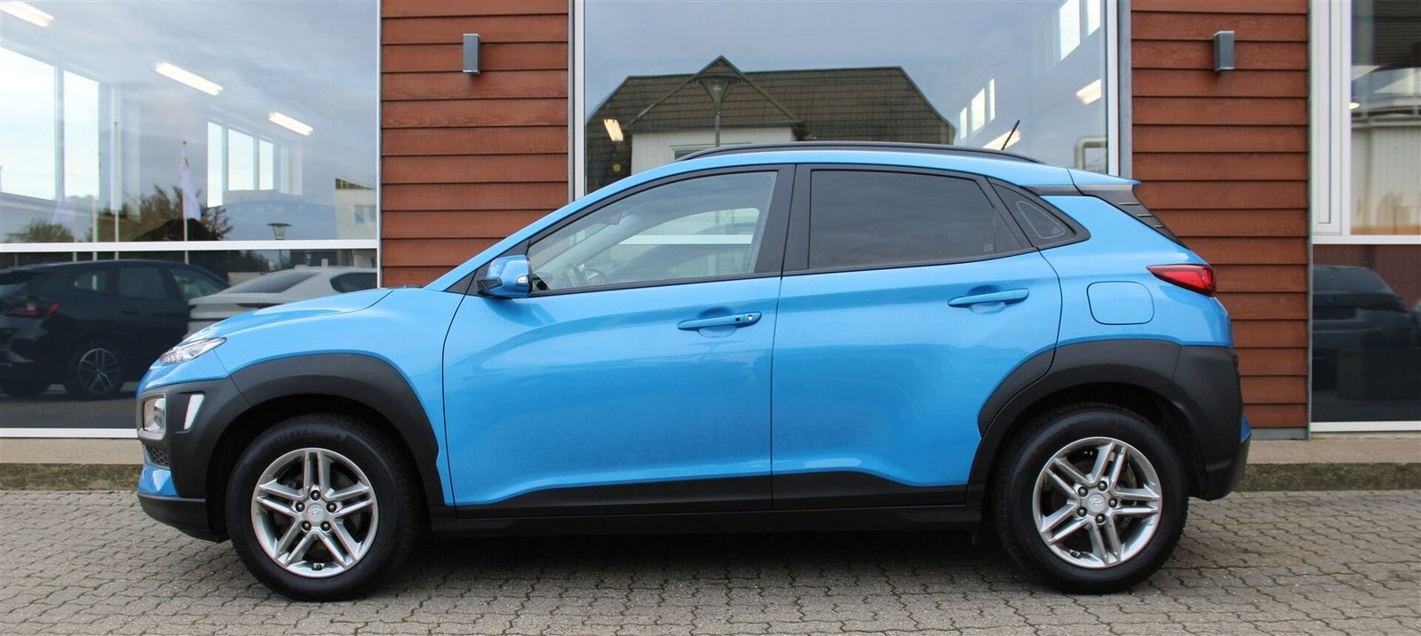 Blå Hyundai Kona fra 2018