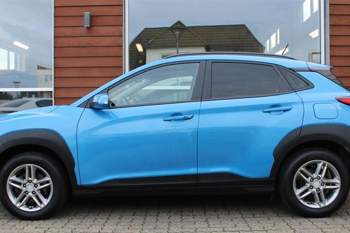 Blå Hyundai Kona fra 2018