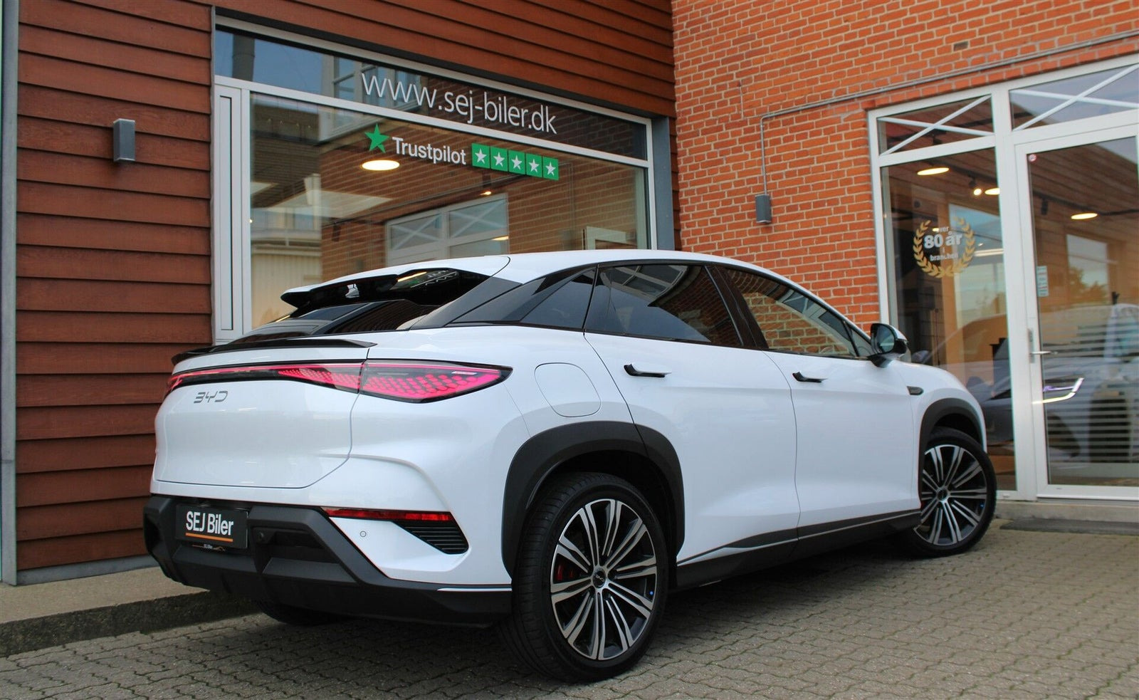 Hvid BYD Sealion 7 fra 2024