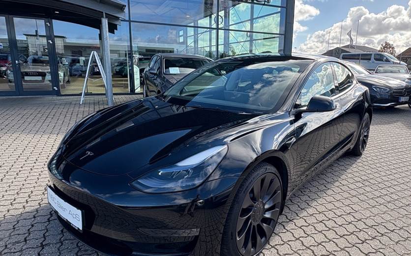 Tesla Model 3 Performance AWD