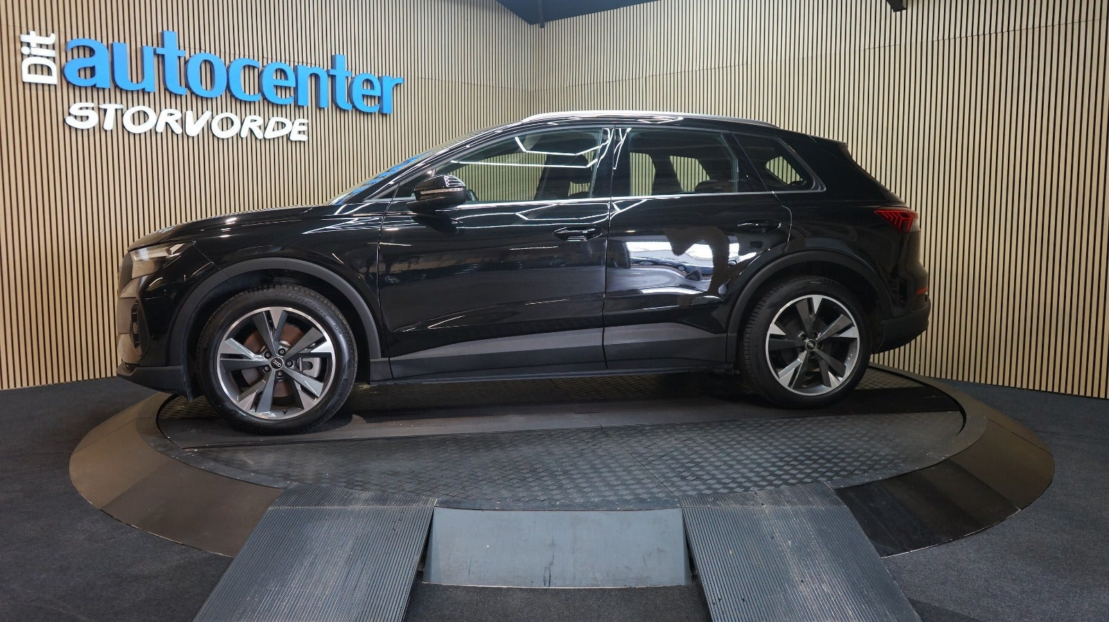 Sort Audi Q4 e-tron fra 2023