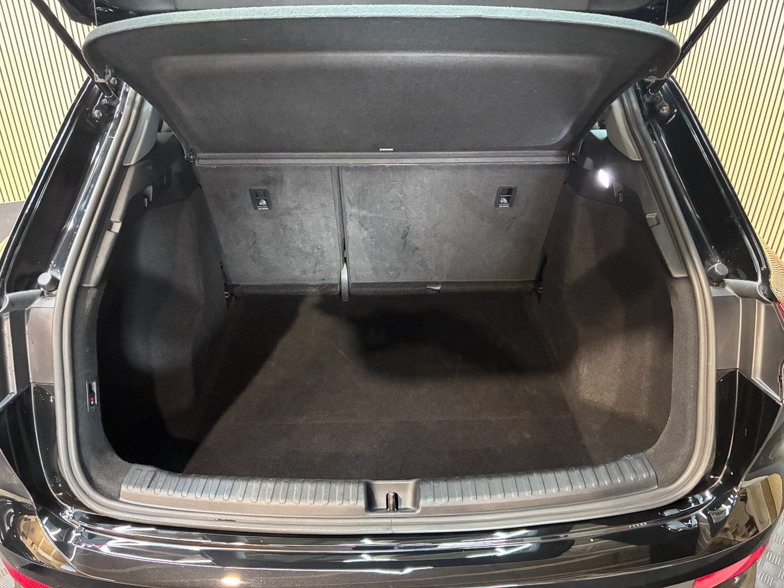 Sort Audi Q4 e-tron fra 2023