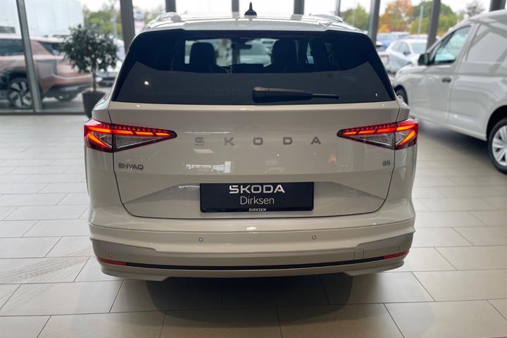 Rød Skoda Enyaq fra 2026