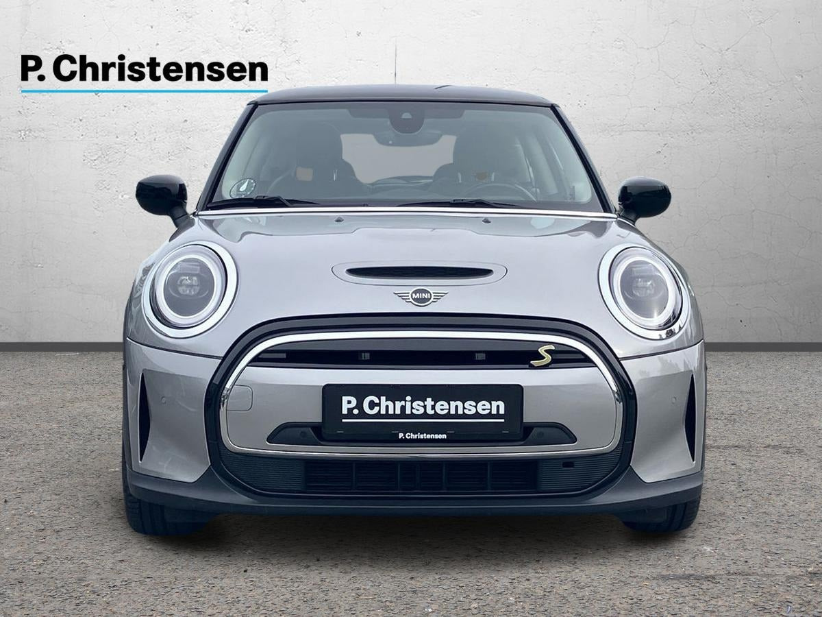 Sølv Mini Cooper SE fra 2023