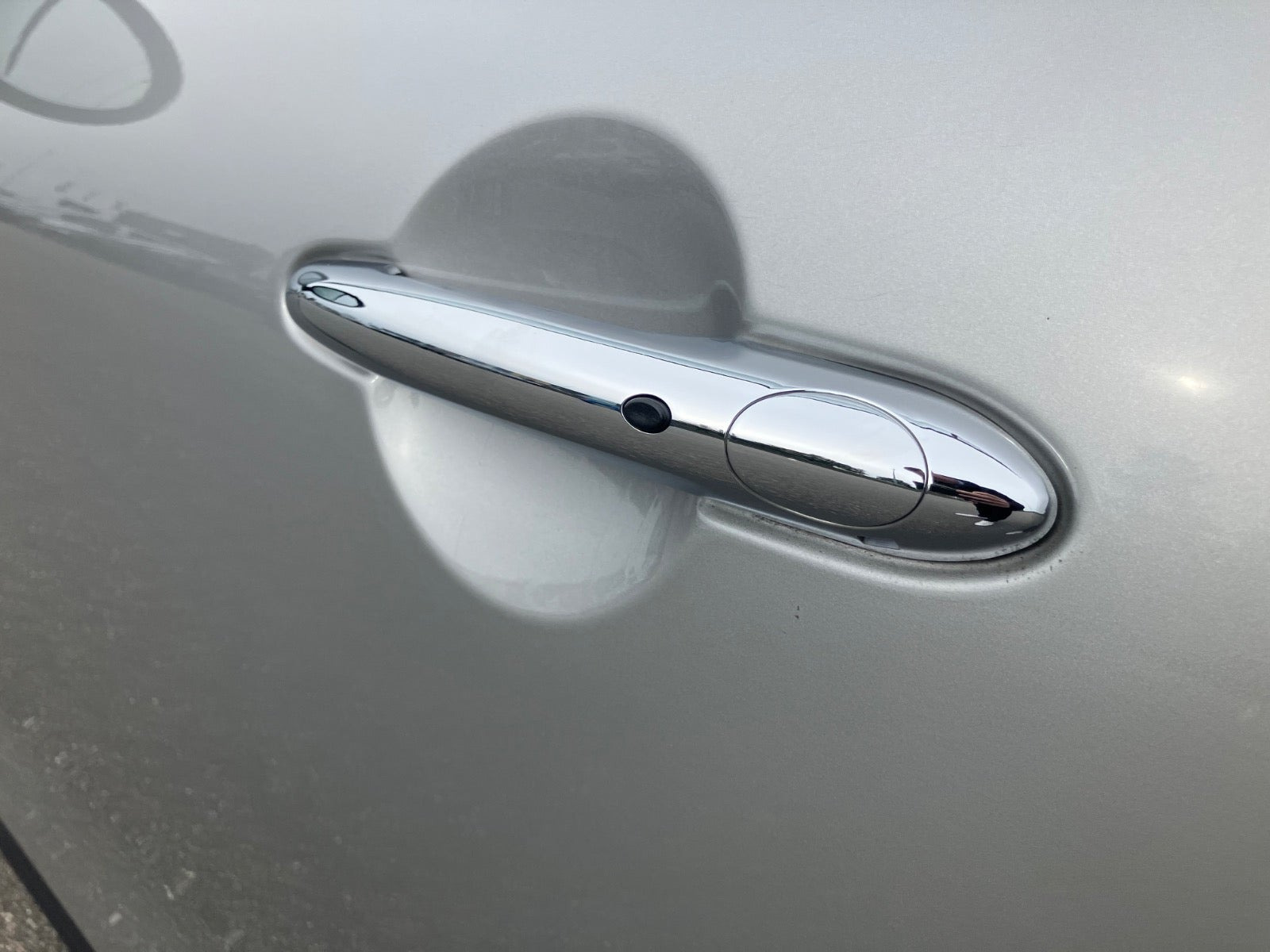 Sølv Mini Cooper SE fra 2023
